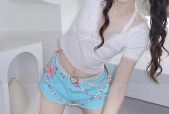 渴望新鲜的八卦？“www.51.com”直达你的小耳朵