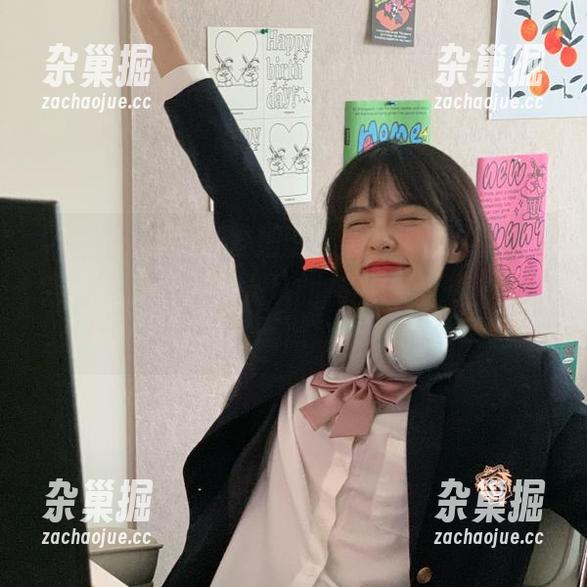 51吃瓜网 赶紧把51吃瓜网下载到手,完全免费,整个人从此在瓜田里“漂”着!