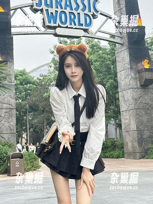 51黑料社苹果版：在线迷你八卦，随时随地不闹腾！