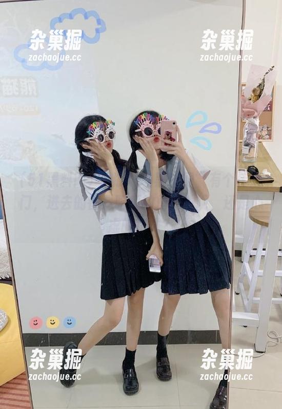 51黑料网 听说“51黑料网”有个传送门,进去的都是吃瓜的勇士…呃,还是心虚的路人?