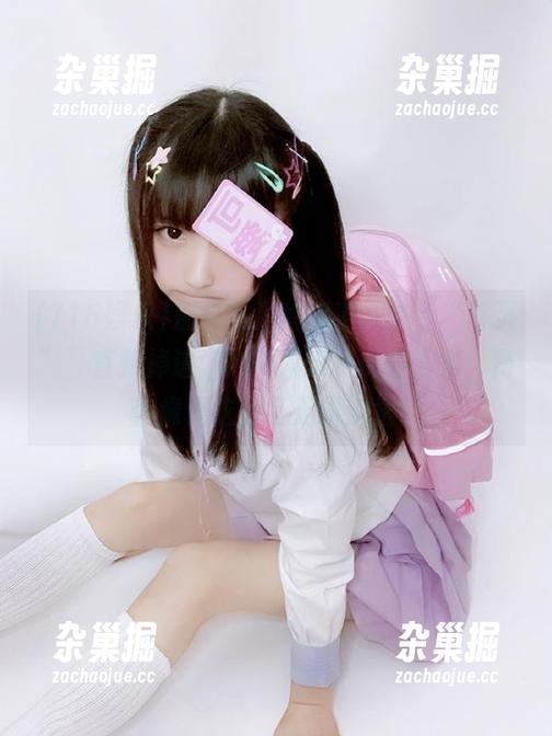 别问我为啥迷了，进了“首页”，直接掉进“718娱乐”瓜的海洋，简直像是吃到巨无霸汉堡！