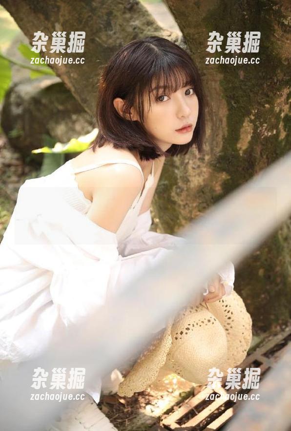 911吃瓜 打开“911吃瓜”链接,瞬间脑补出了一部偶像剧的狗血情节。