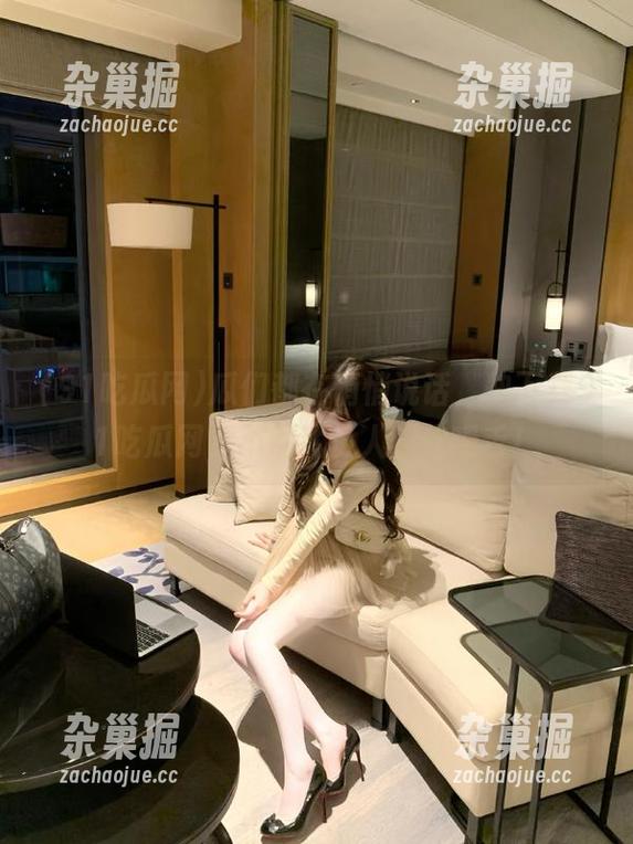 91吃瓜网 瓜们都在悄悄说话,快下载91吃瓜网,不然就没人陪你嚼舌!