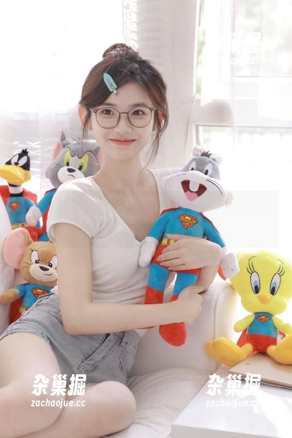 99吃瓜 99吃瓜网址成了我和网纸之间的无限桥梁,聊得好起劲!
