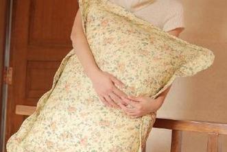 看hlw视频：究竟是哪个瓜子剥了个寂寞？