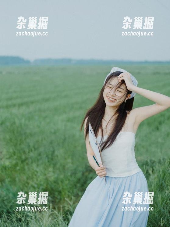zztt 千万别问zztt的“到几了”,它在永久的思考空间里打发时间呢。