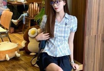 就凭“五一吃瓜”网址免费下载的夸张，我也要变成八卦控，啧啧，这太妙了。