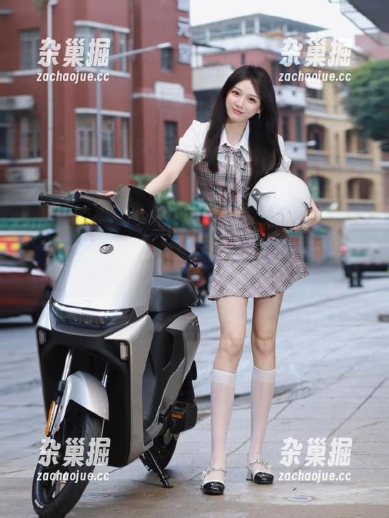 五一吃瓜 五一吃瓜的免费之路,有时就像在喝凉水,没味道。