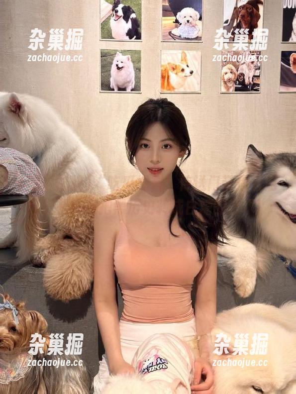 吃瓜爆料 “吃瓜爆料”传送门带你看网红们是如何把黑历史转成白糖的艺术!