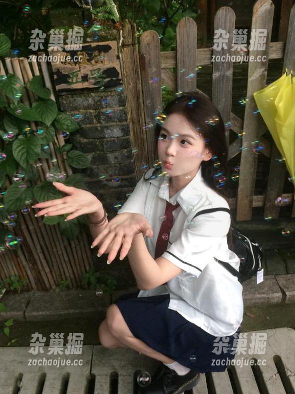 吃瓜福利 我用“吃瓜福利”app瞎逛,居然还发现了奇怪的东西…你们的瓜不也太新鲜了吧!