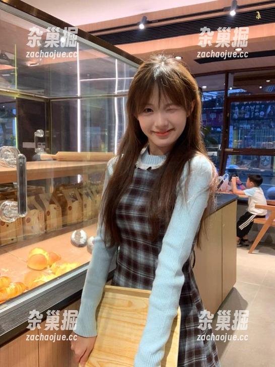 吃瓜网 看51我爱吃瓜网苹果版,有种椰子水的感觉,清爽中带点酸,真有趣。