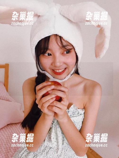 吃瓜网 安静的朝阳,疯狂的八卦,“吃瓜网”app时不时给你丢一发,趁机把小惊吓收下吧!