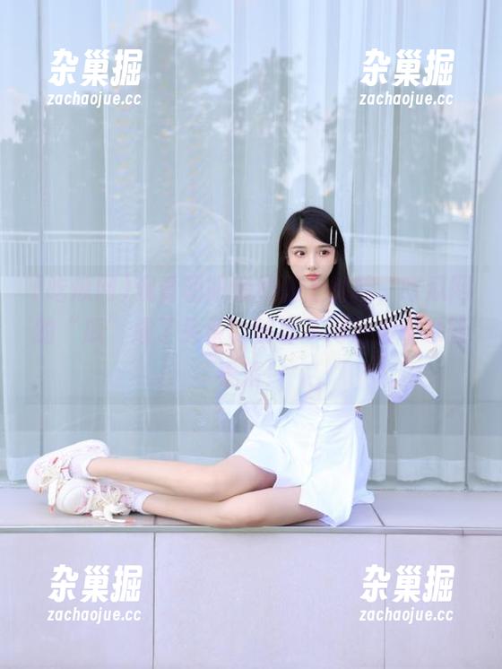 吃瓜网 观看朝阳慢慢爬上树梢,吃瓜网的“瓜”成了头条,就算不用放大镜也能看清!