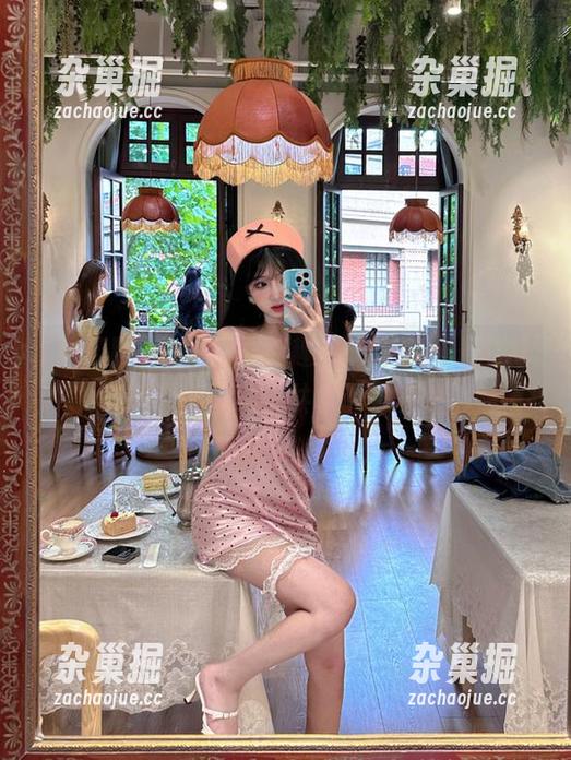 吃瓜网 这入口怪有趣的,吃瓜网上的红黑料仿佛都有了共享的神秘感。