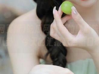 吃瓜网页版的黑瓜陪我分享八卦，今天的汇报有点重口味