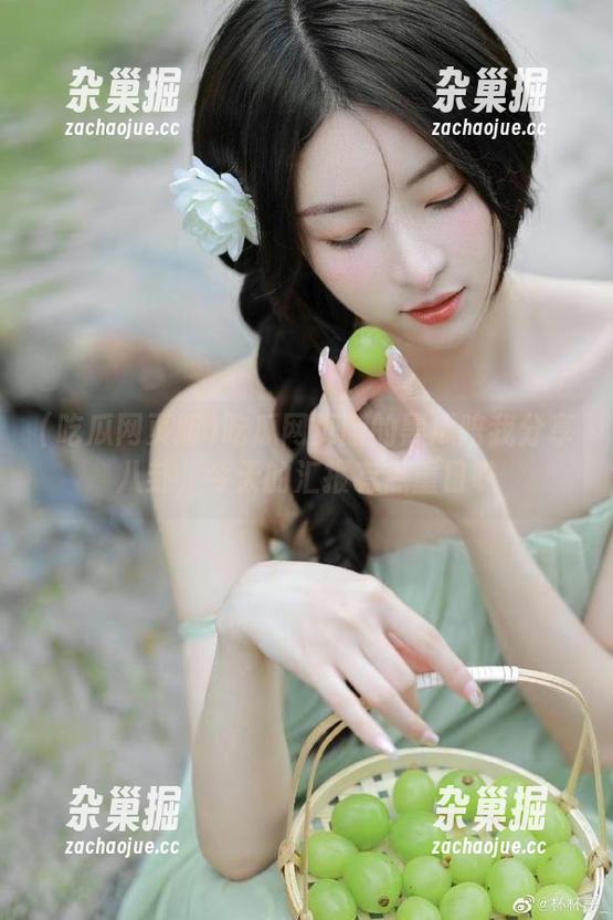 吃瓜网页版的黑瓜陪我分享八卦，今天的汇报有点重口味