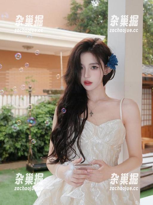 明星黑料 无聊的时候翻“明星黑料”导航,每次都是一场别开生面的悬疑剧,真让人捉摸不透。