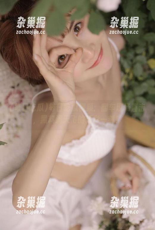 每日吃瓜 每日吃瓜视频:翻车现场直击,黑料满天飞的精彩一刻!