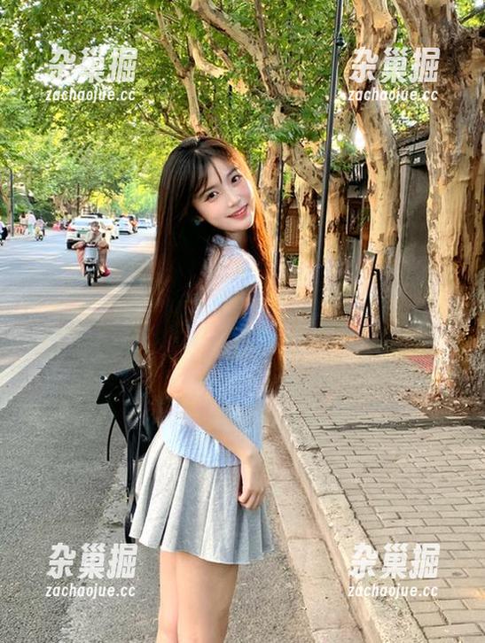 每日黑料：这网页上的奇葩狗血，让我一口水喷出来！
