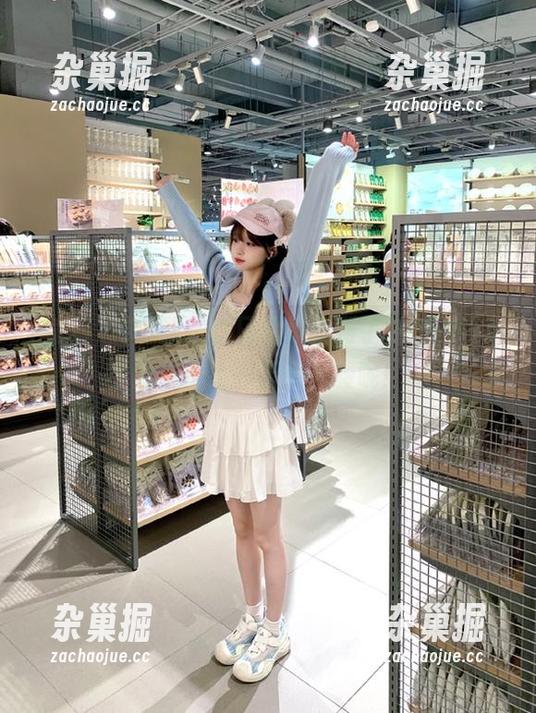 每日黑料 我在每日黑料找到了链接,没想到这瓜比昨天更加酸呢!