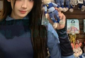 好吧，黑哥冲料的安安静静发布新地址，我猜你们都骚动不已了吧？