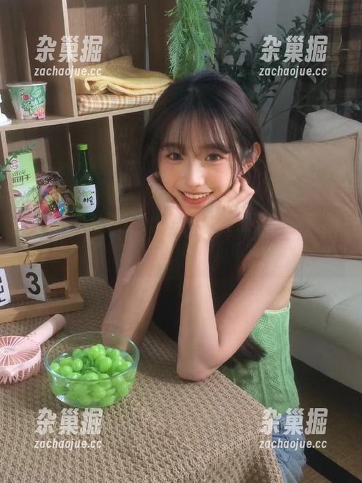 黑哥扒料 黑哥扒料:经典瓜子多多,别忘了“收藏”这颗好玩儿的心情!