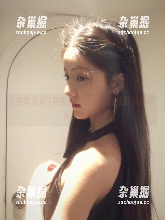 黑哥扒料 黑哥扒料网址,这里的瓜不长,但却相当鲜美