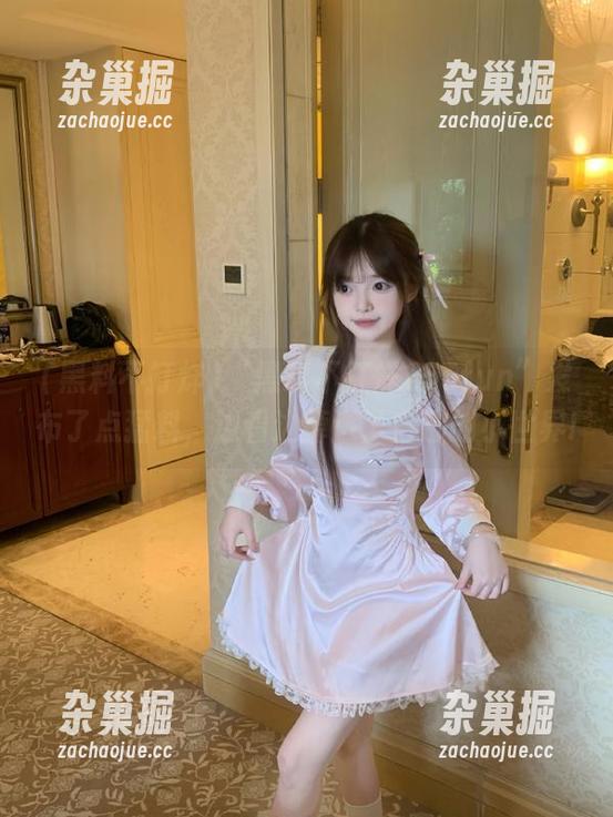 “黑料不打烊155fun”发布了点猛料，边看边掉进了自己的小世界!