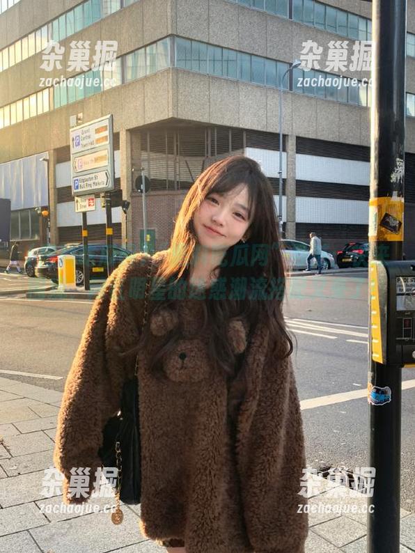 黑料吃瓜网 “黑料吃瓜网”导航:快来围观,网红明星的迷惑潮流搭配又来了!