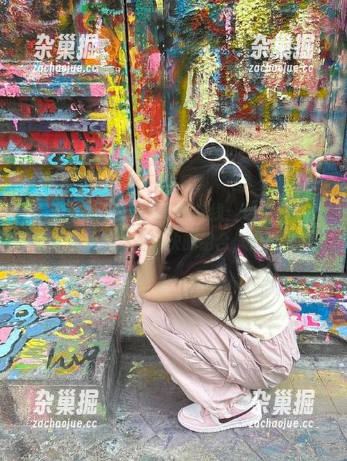 黑料在线 更新,黑料在线:边刷边吃,哪有人能抗拒这种愉快的组合,快来加入!