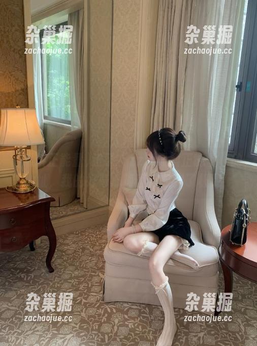 黑料正能量 进了“zztt黑料正能量”的地址,我的好奇心简直被拉到了极致!
