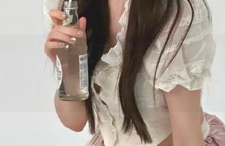 当黑料社官网更新时，我如同见证了一场微观的娱乐革命，哈哈！