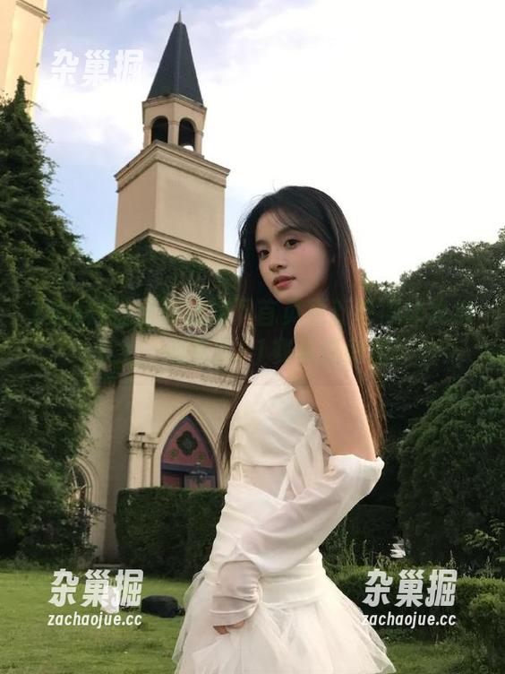黑料社 黑料社旗下首页更新快得让我追不上,心情比F1赛车还刺激!