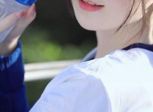 黑料网首页的神秘视频：每次点开都像开盲盒，惊喜不惊喜？