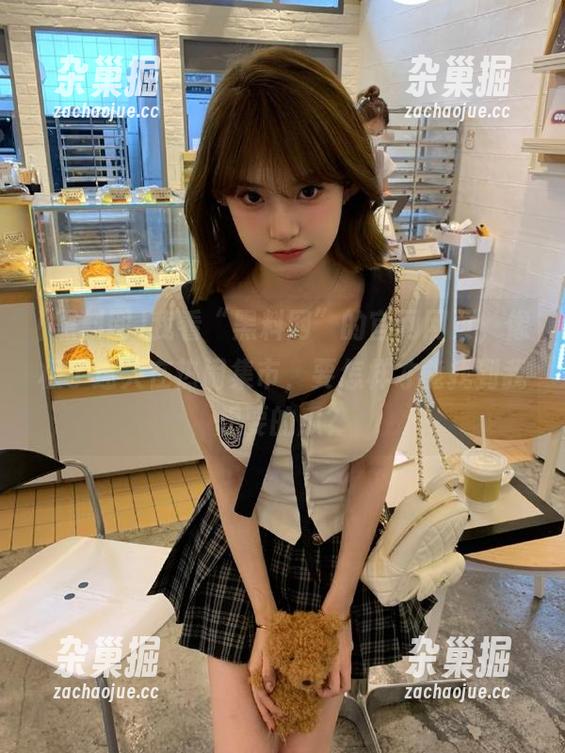 黑料网 我看“黑料网”的官网网页,像极了迷失在热闹集市,要怎样才能找到我想要的瓜?